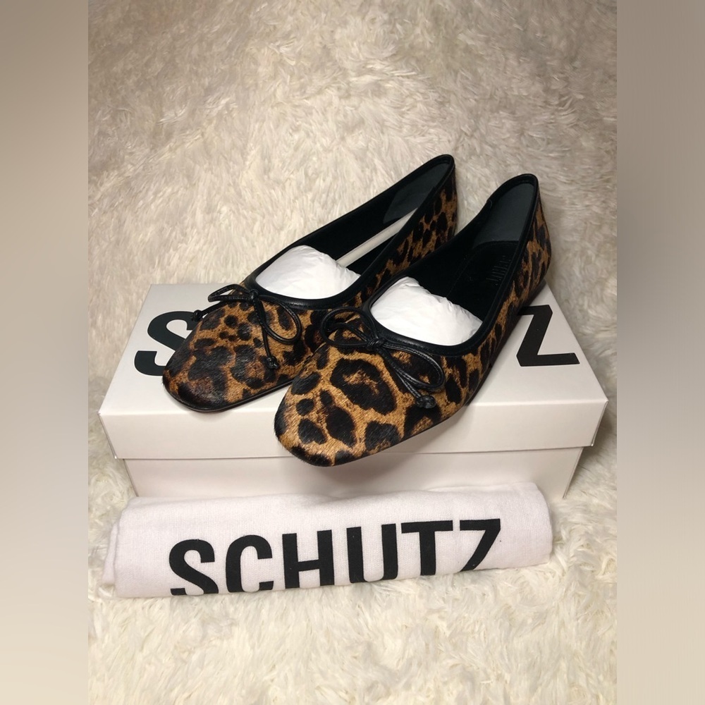 SCHUTZ Animal Print Women's Flats NWT NWB size 7.5